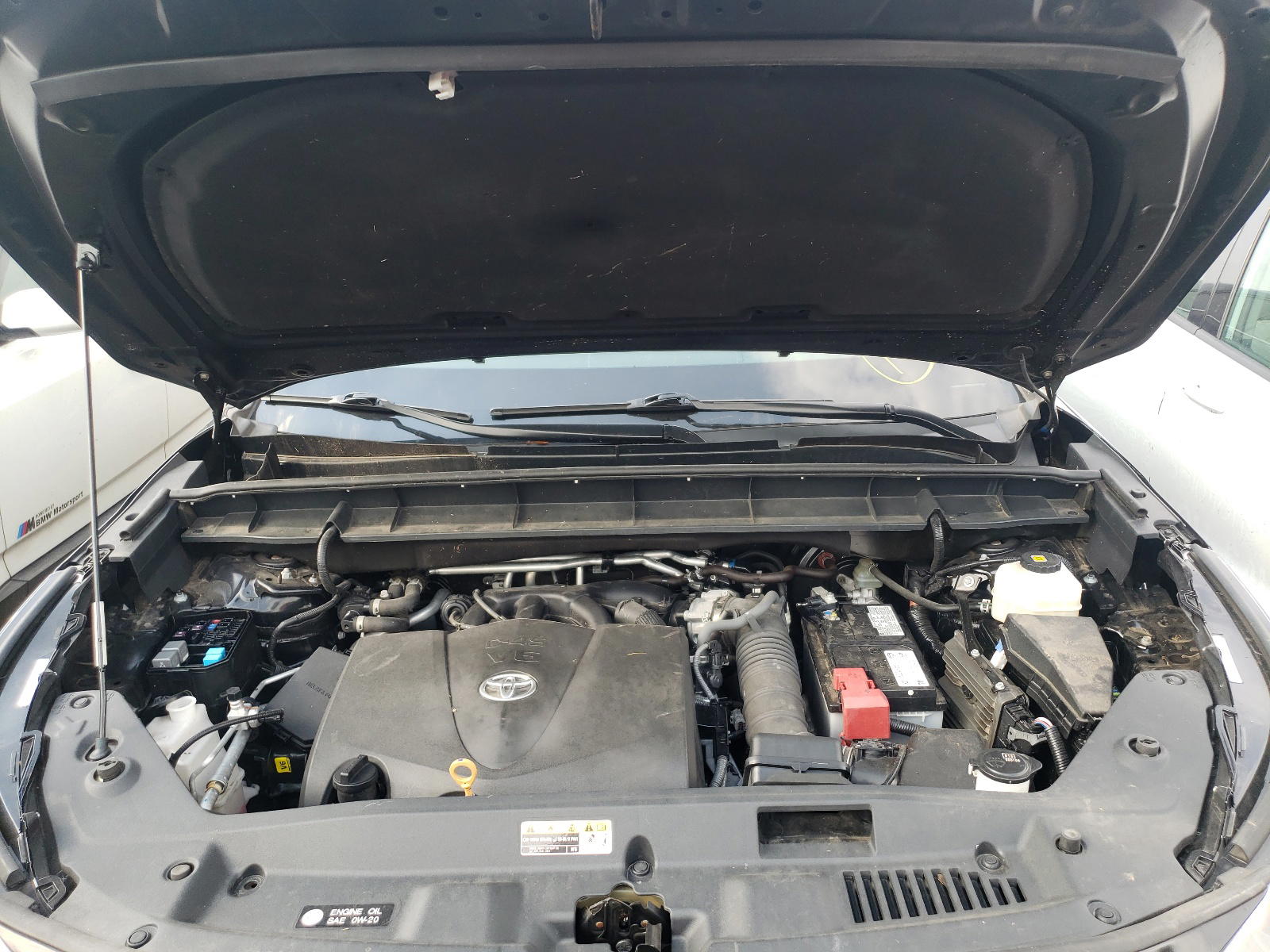 Photo 7 from auction – 2020 TOYOTA HIGHLANDER with VIN 5TDFZRBHXLS053703