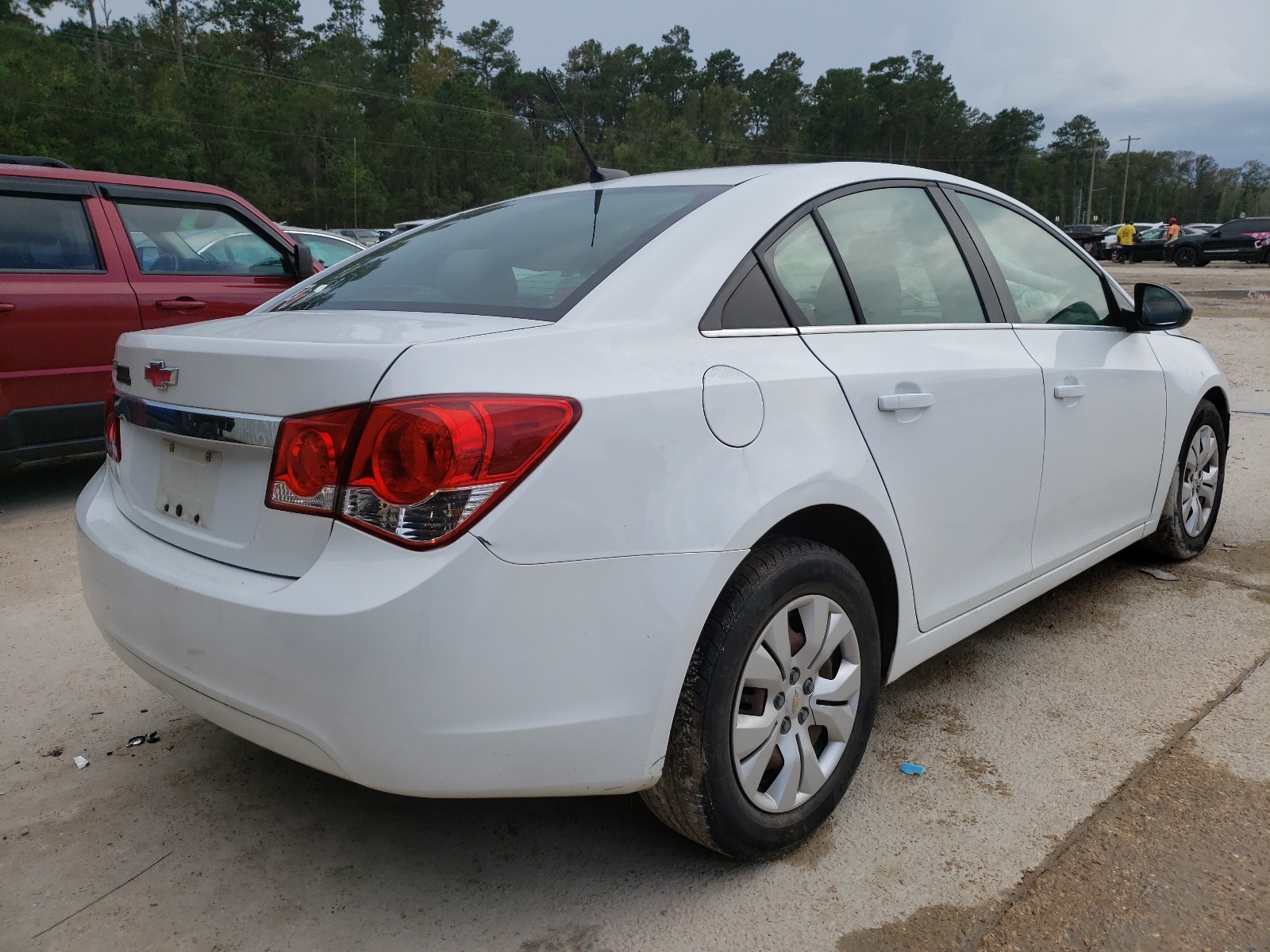 Photo 4 from auction – 2012 CHEVROLET CRUZE LS with VIN 1G1PC5SH2C7137287