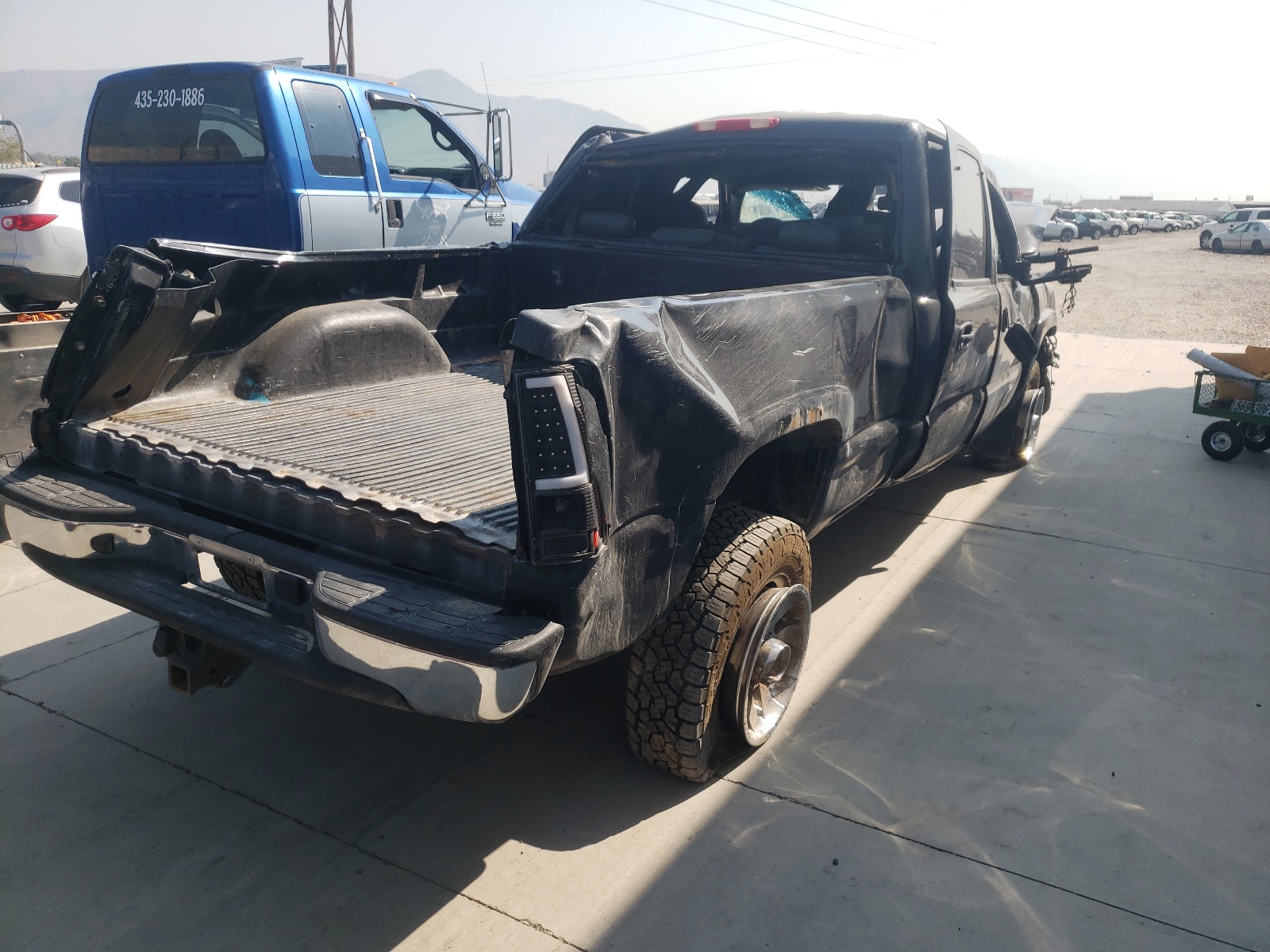 Photo 4 from auction – 2005 GMC SIERRA K25 with VIN 1GTHK23285F858813