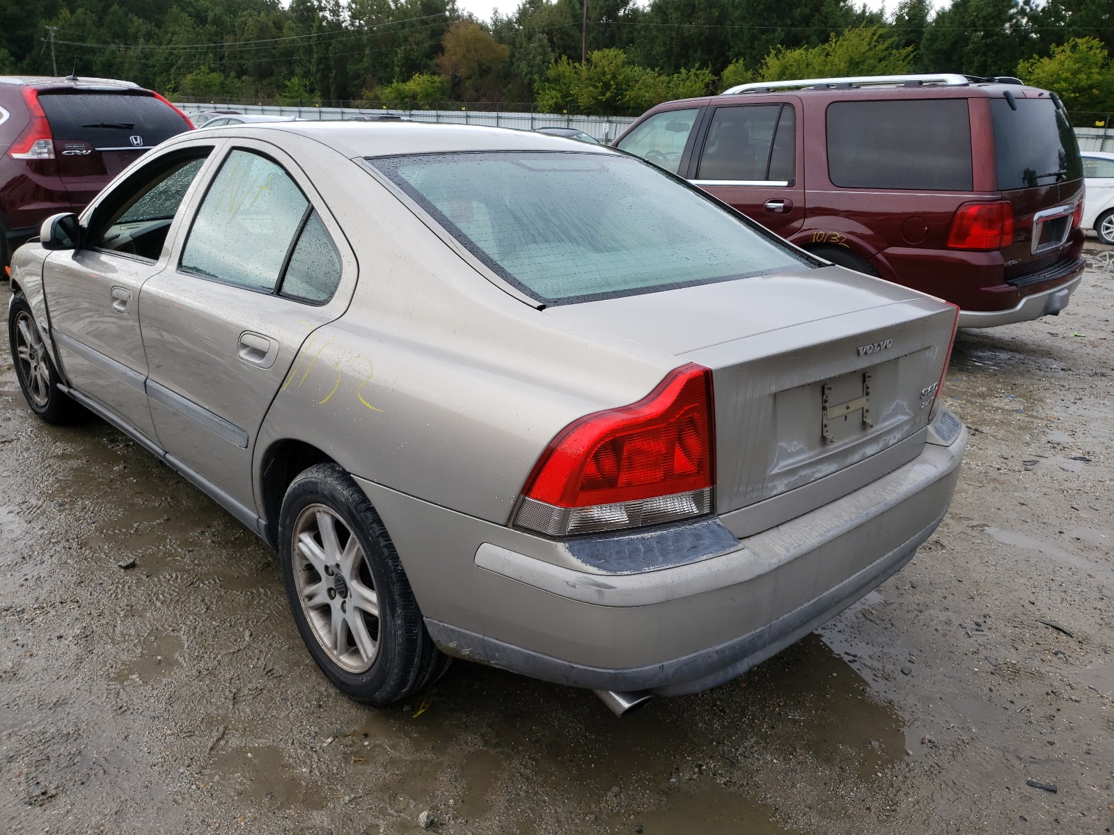 Photo 3 from auction – 2002 VOLVO S60 2.4T with VIN YV1RS58D822184126