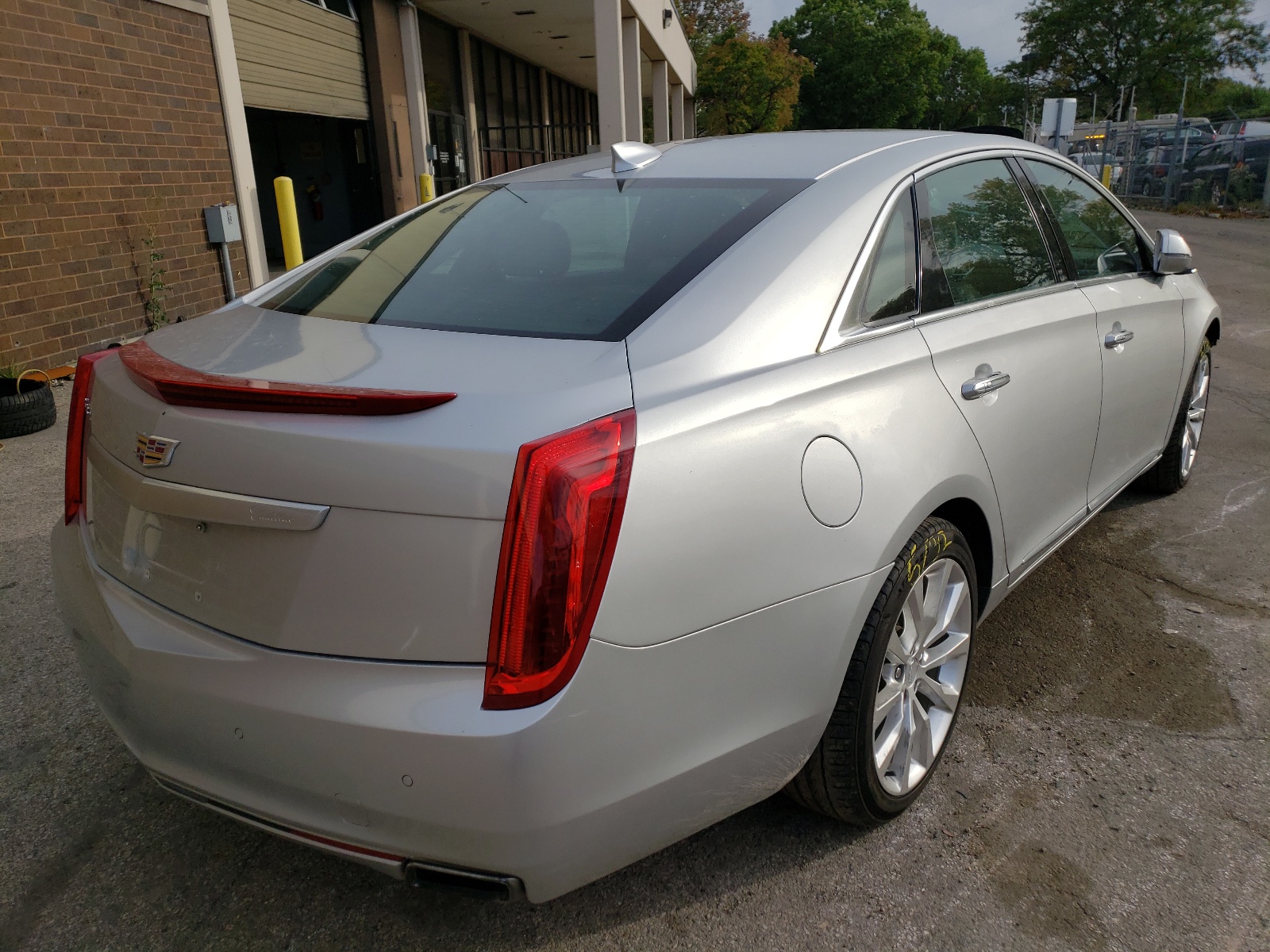 Photo 4 from auction – 2017 CADILLAC XTS LUXURY with VIN 2G61M5S34H9138741