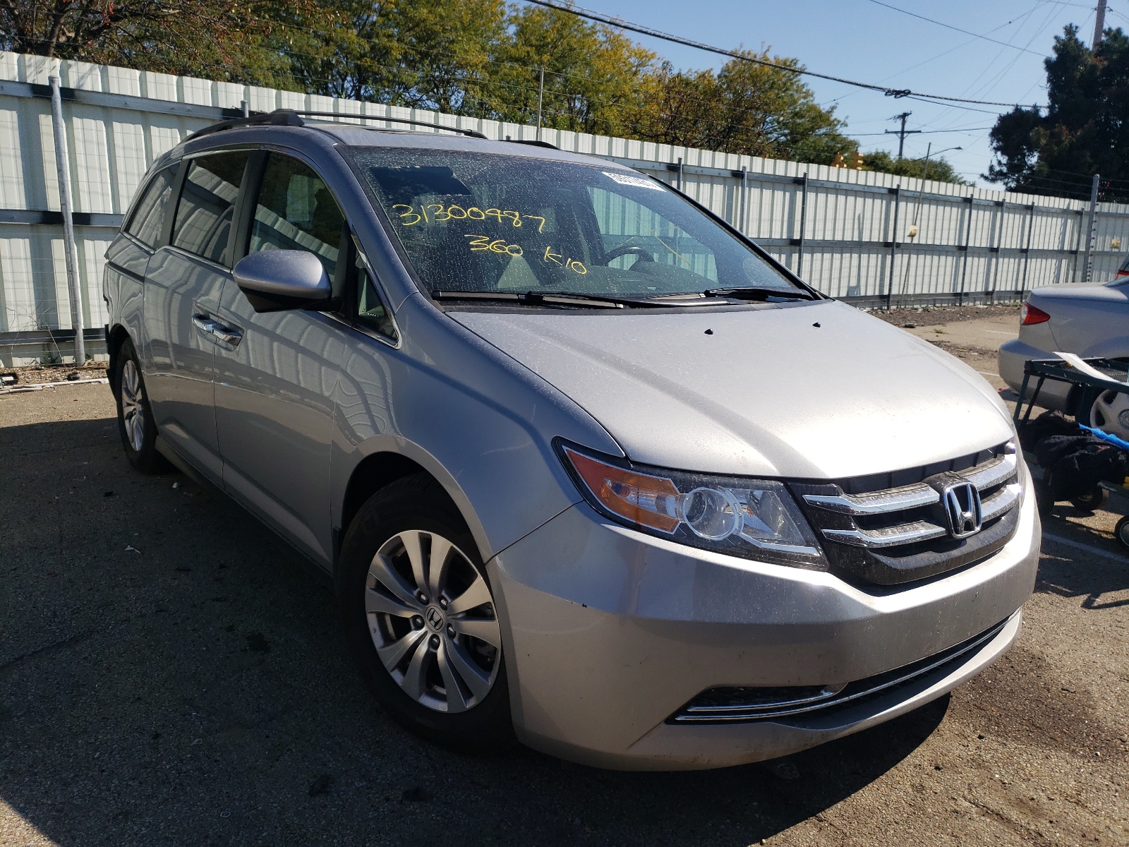 HONDA ODYSSEY EX 2016 with VIN 5FNRL5H60GB136175 - Photo from auction