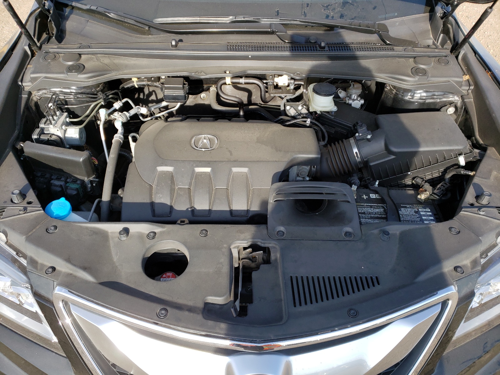 Photo 7 from auction – 2017 ACURA RDX with VIN 5J8TB3H38HL010567