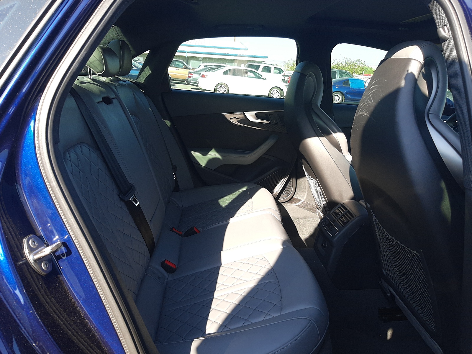 Photo 6 from auction – 2018 AUDI S4 PREMIUM with VIN WAUB4AF44JA052432