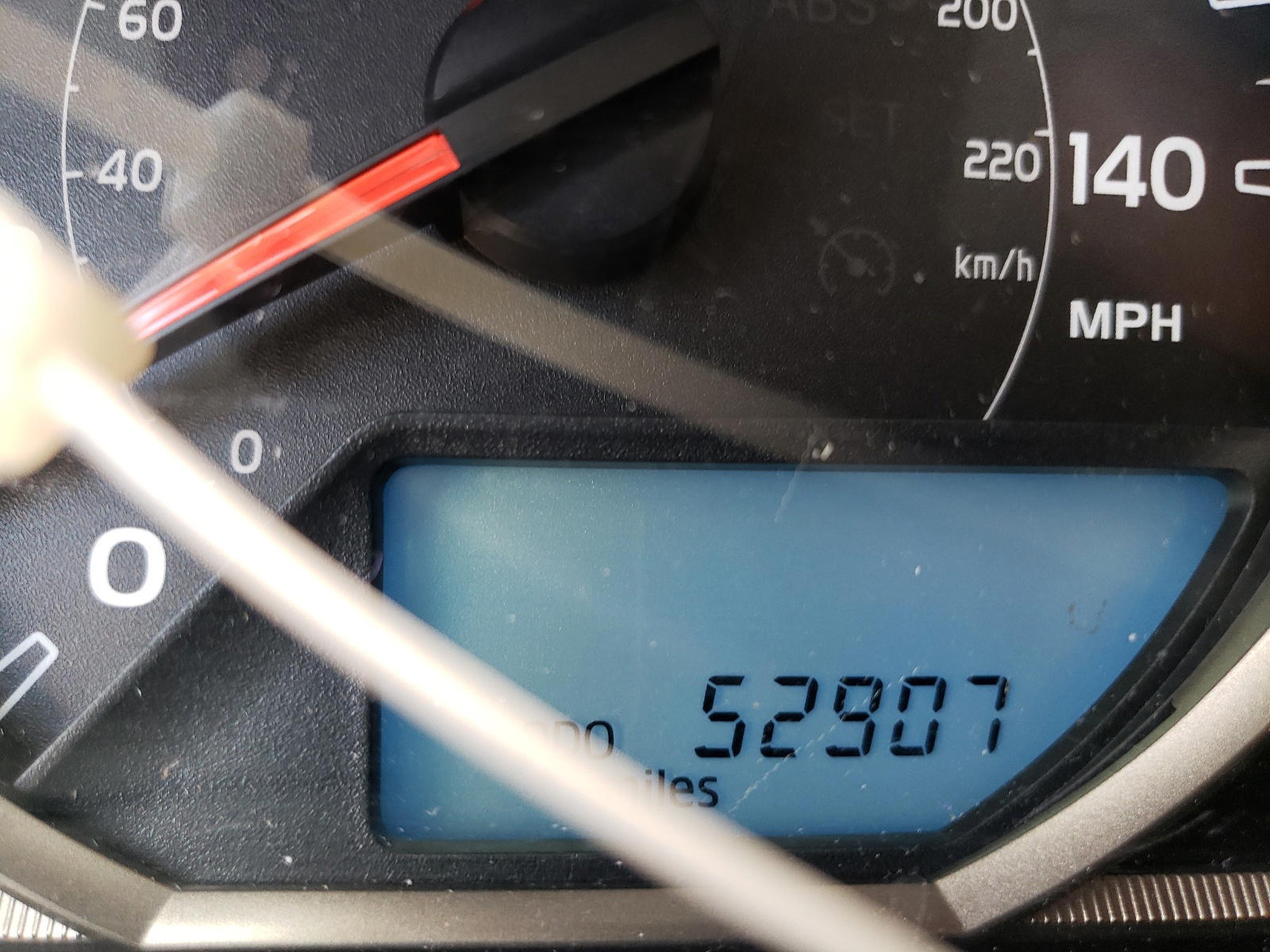 Photo 8 from auction – 2015 TOYOTA RAV4 XLE with VIN JTMRFREV3FJ024133