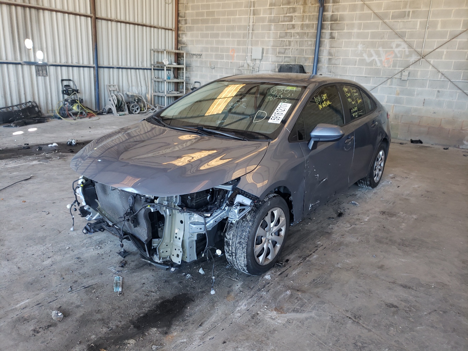 Photo 2 from auction – 2020 TOYOTA COROLLA LE with VIN 5YFEPRAE0LP110301