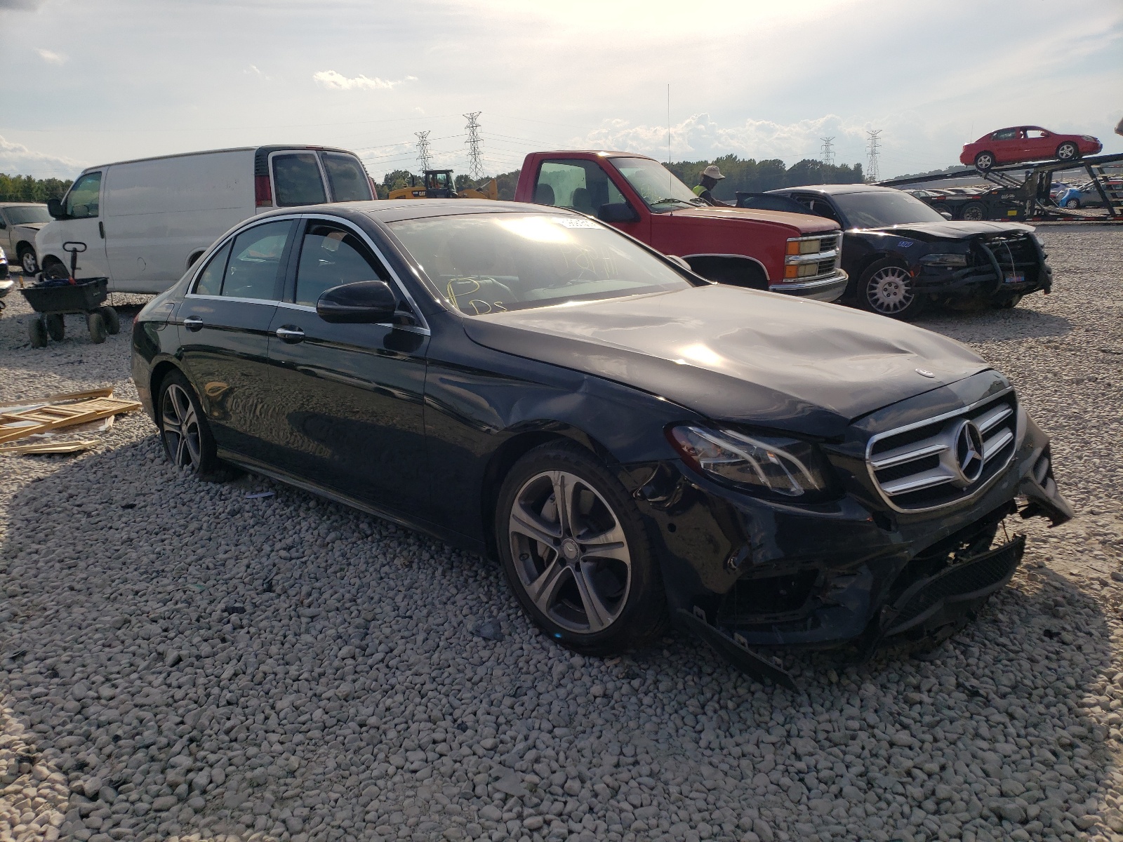 MERCEDES-BENZ E 300 2017 with VIN WDDZF4JB3HA113059 - Photo from auction