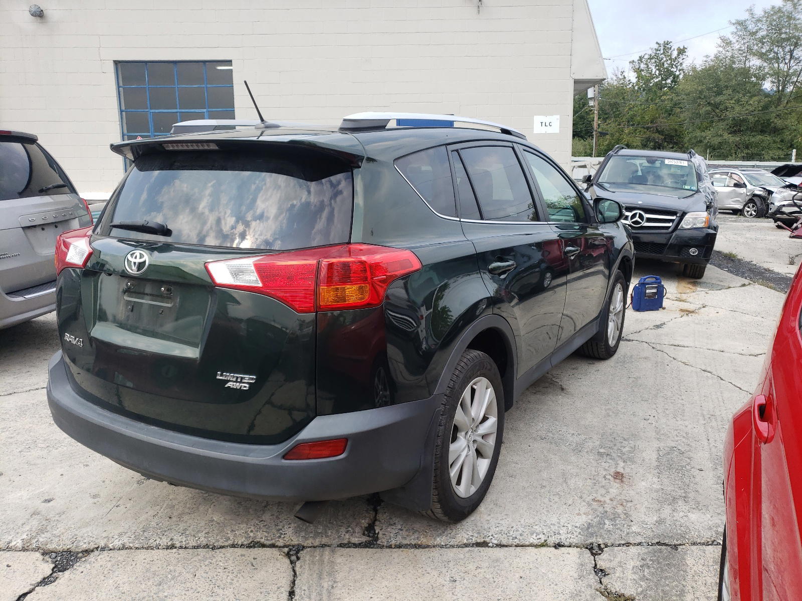 Photo 4 from auction – 2013 TOYOTA RAV4 LIMIT with VIN 2T3DFREV5DW028774