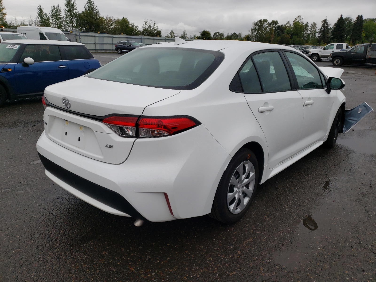 Photo 4 from auction – 2021 TOYOTA COROLLA LE with VIN 5YFEPMAE7MP212926