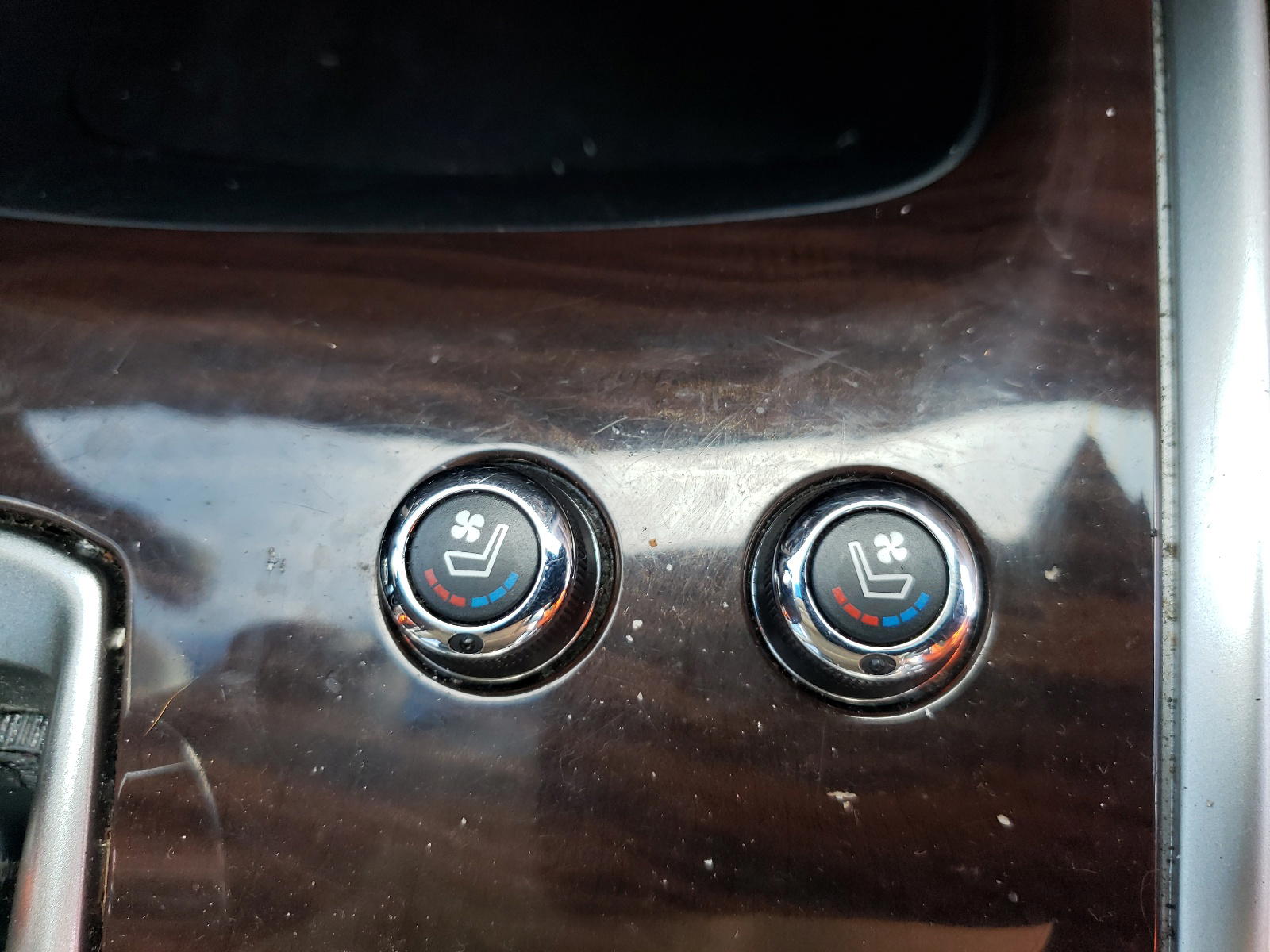 Photo 9 from auction – 2015 NISSAN PATHFINDER with VIN 5N1AR2MN7FC649857