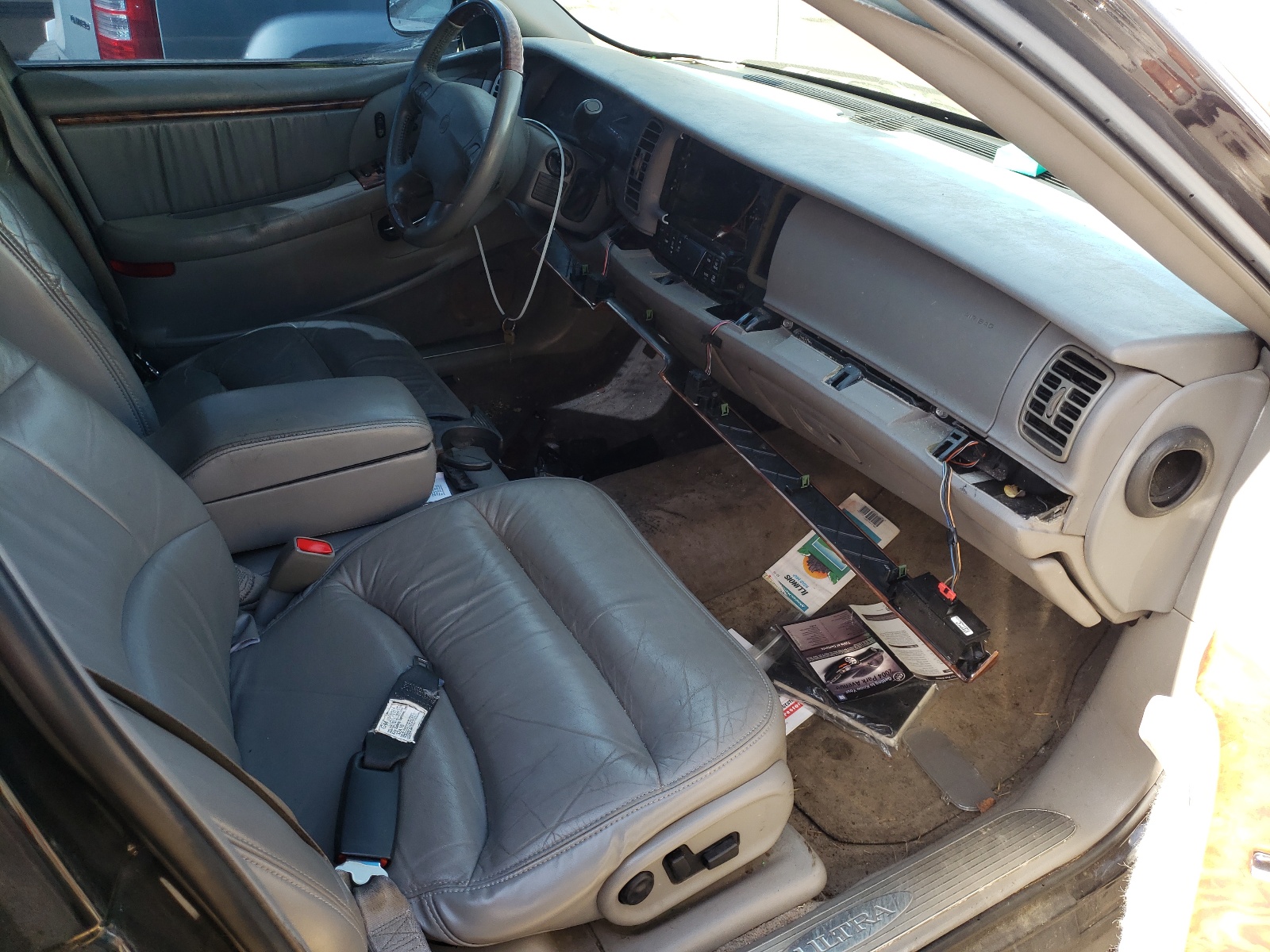 Photo 5 from auction – 2004 BUICK PARK AVENU with VIN 1G4CU541244104128