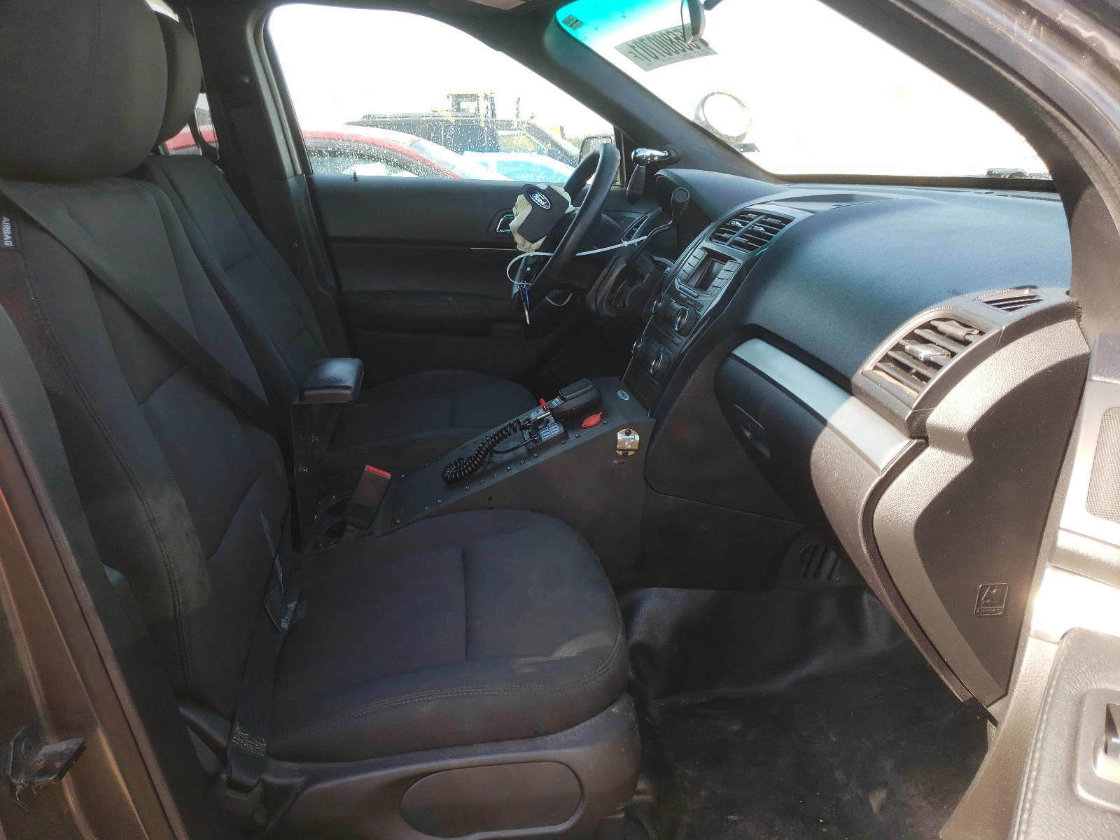 Photo 5 from auction – 2017 FORD EXPLORER P with VIN 1FM5K8AR9HGC26337