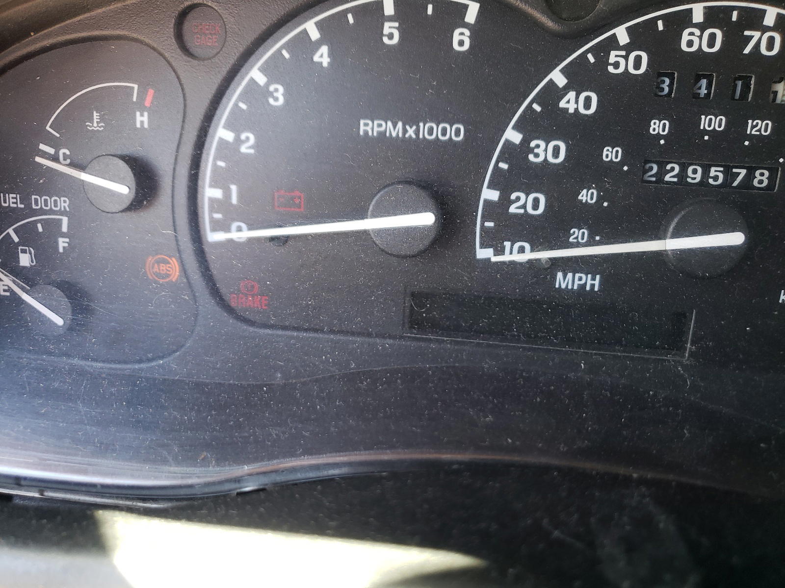 Photo 8 from auction – 1998 FORD RANGER with VIN 1FTYR10C3WPB58728