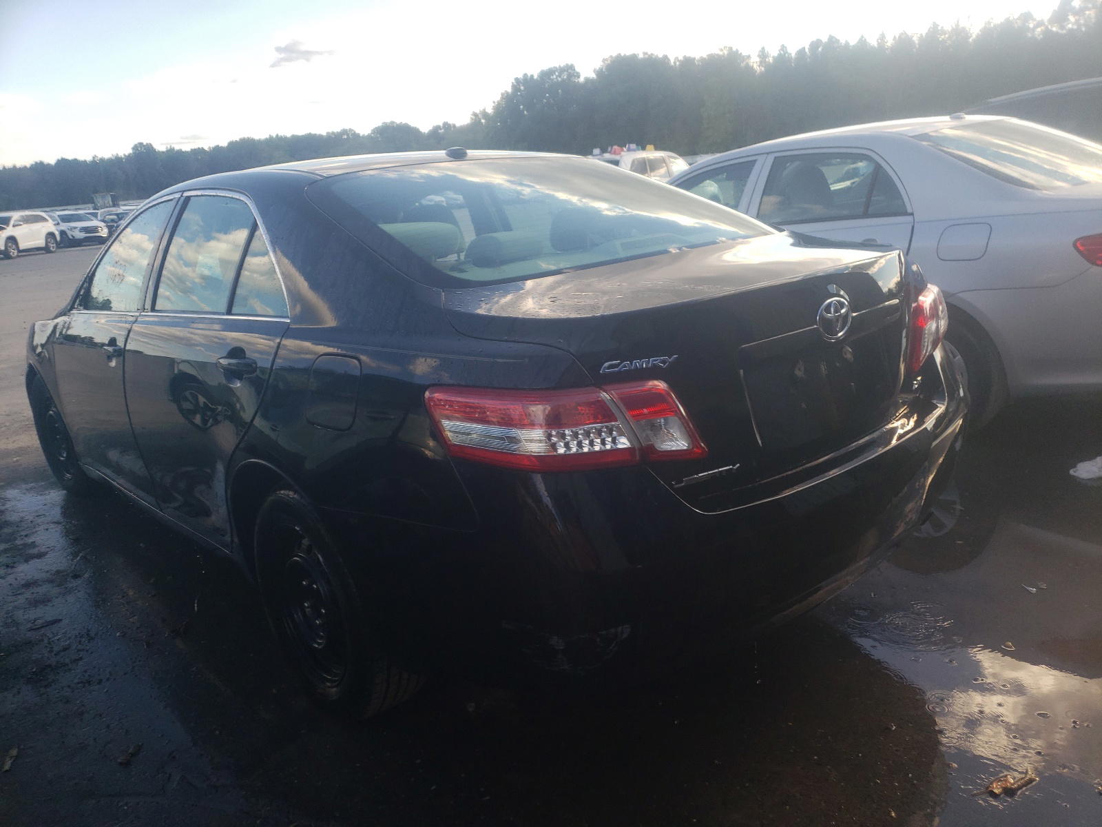 Photo 3 from auction – 2011 TOYOTA CAMRY BASE with VIN 4T1BF3EK1BU166571