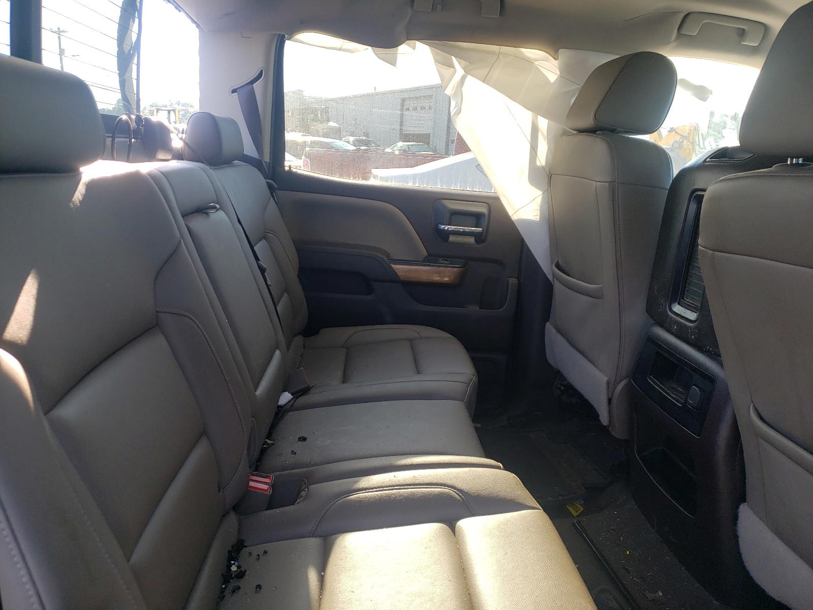 Photo 6 from auction – 2018 CHEVROLET SILVERADO with VIN 3GCUKSECXJG621544