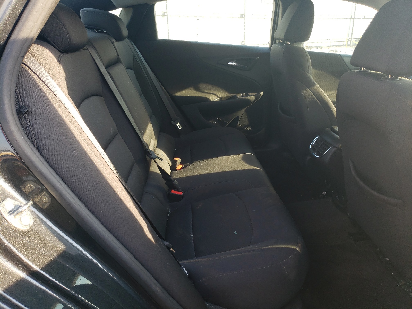 Photo 6 from auction – 2017 CHEVROLET MALIBU LT with VIN 1G1ZE5ST4HF196913