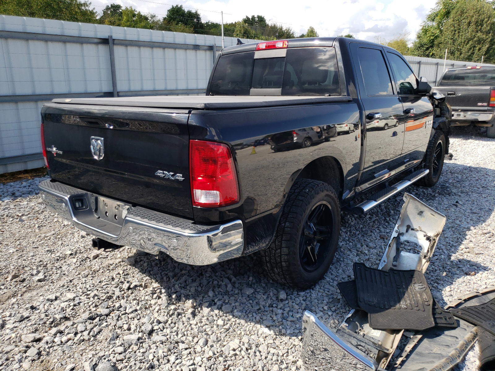 Photo 4 from auction – 2016 RAM 1500 SLT with VIN 1C6RR7LM6GS145179