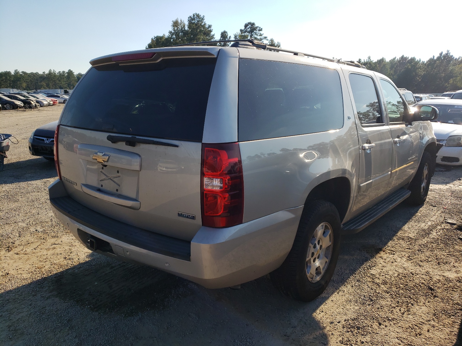 Photo 4 from auction – 2008 CHEVROLET SUBURBAN K with VIN 3GNFK16348G203578