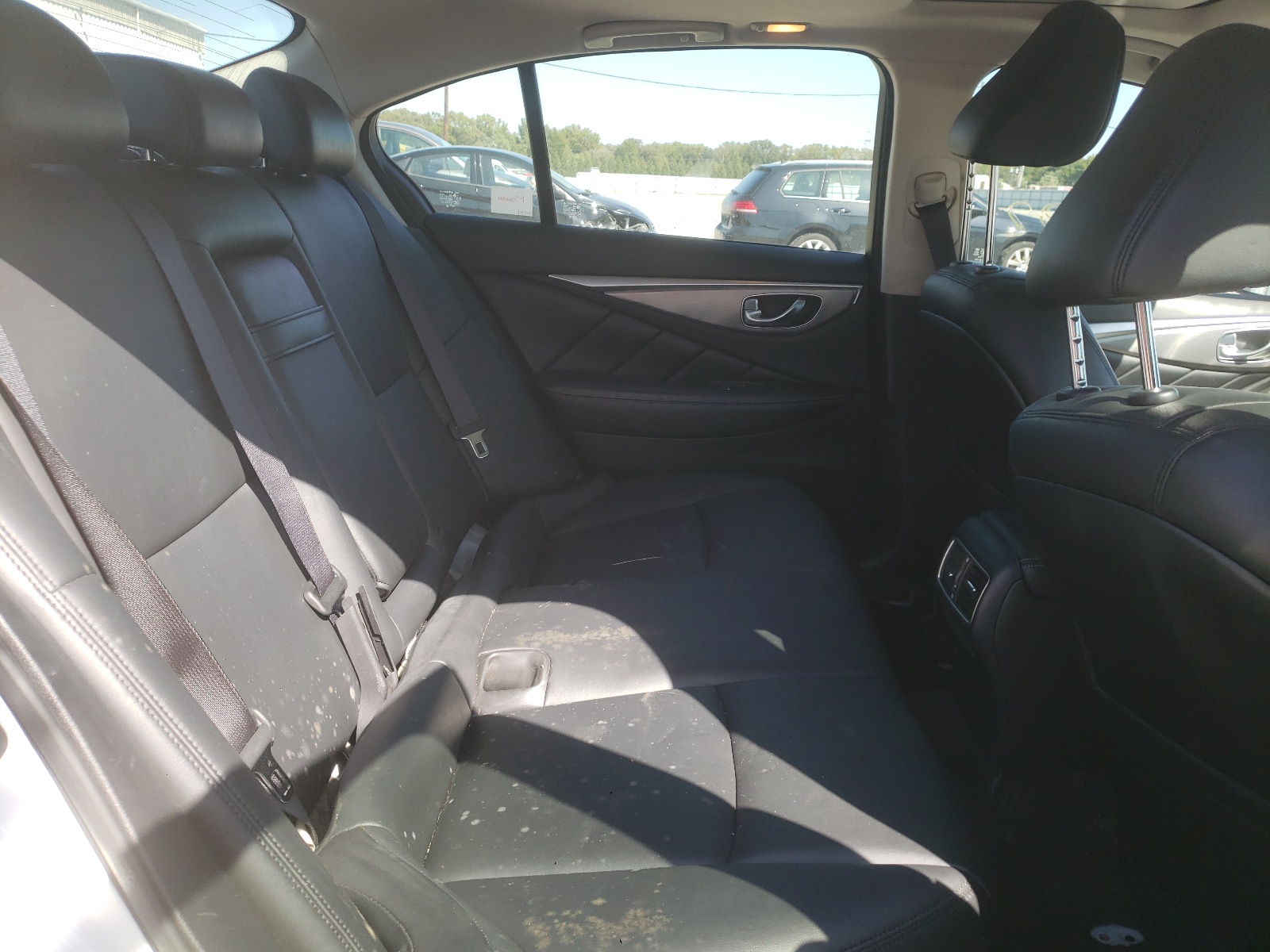 Photo 6 from auction – 2014 INFINITI Q50 BASE with VIN JN1BV7AR5EM697538