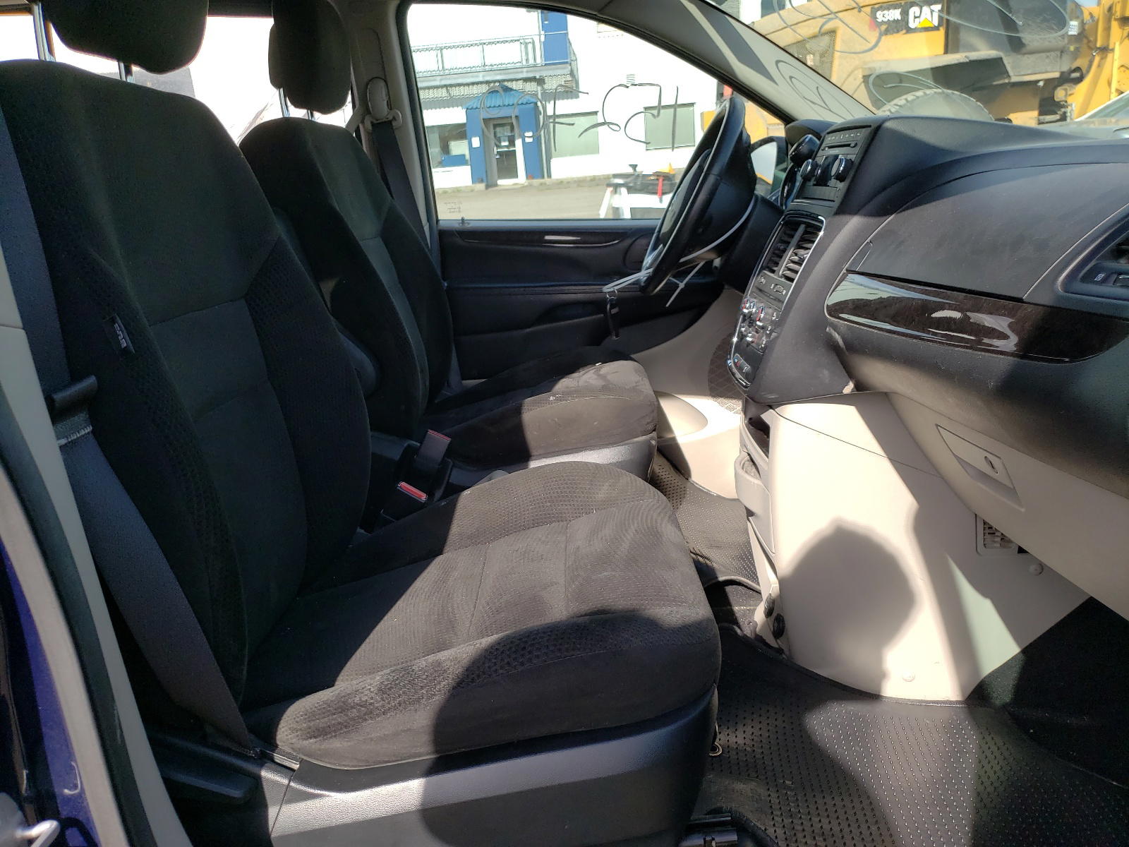 Photo 5 from auction – 2016 DODGE GRAND CARA with VIN 2C4RDGBG7GR248275