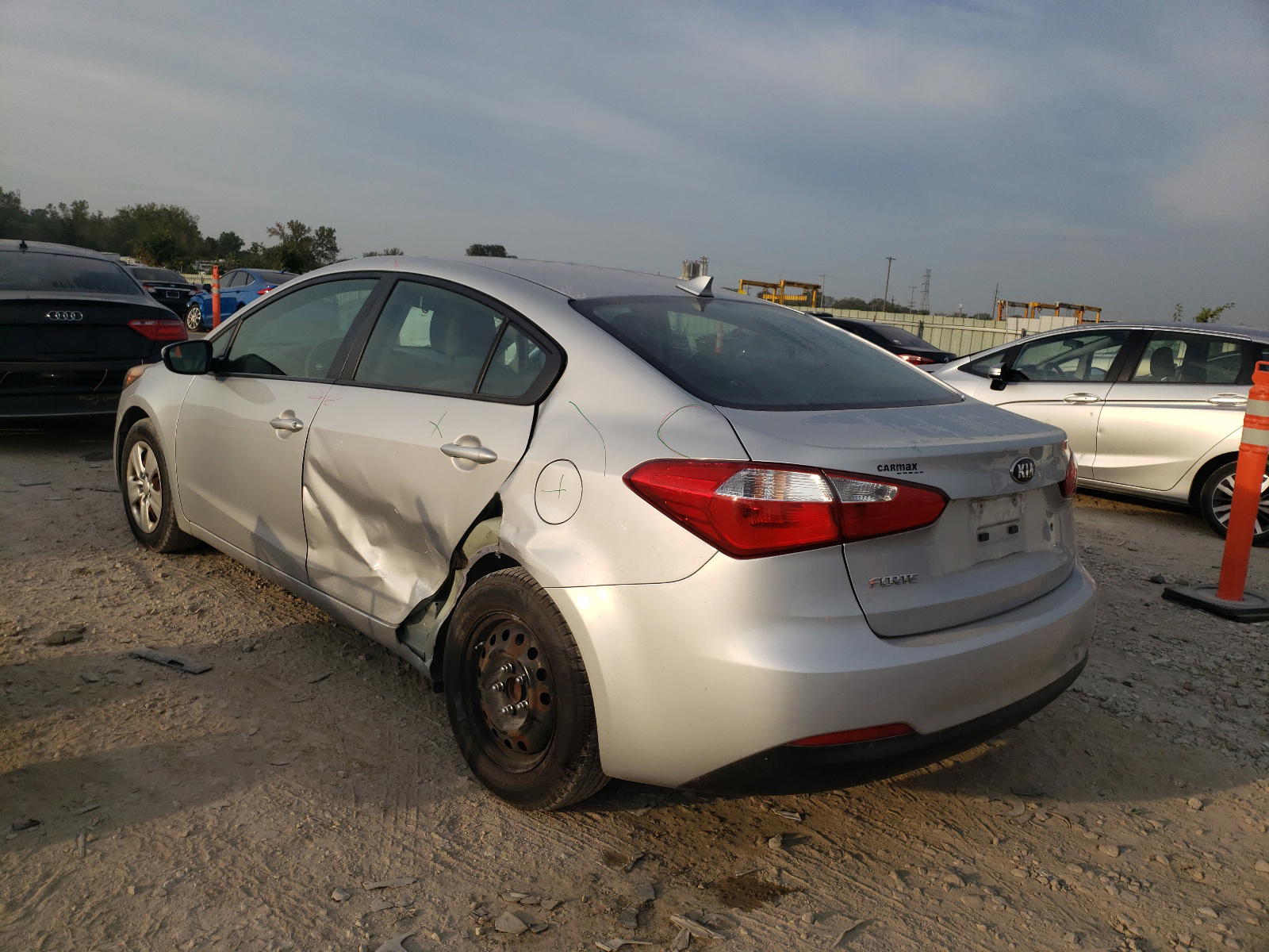 Photo 3 from auction – 2015 KIA FORTE LX with VIN KNAFK4A60F5406626