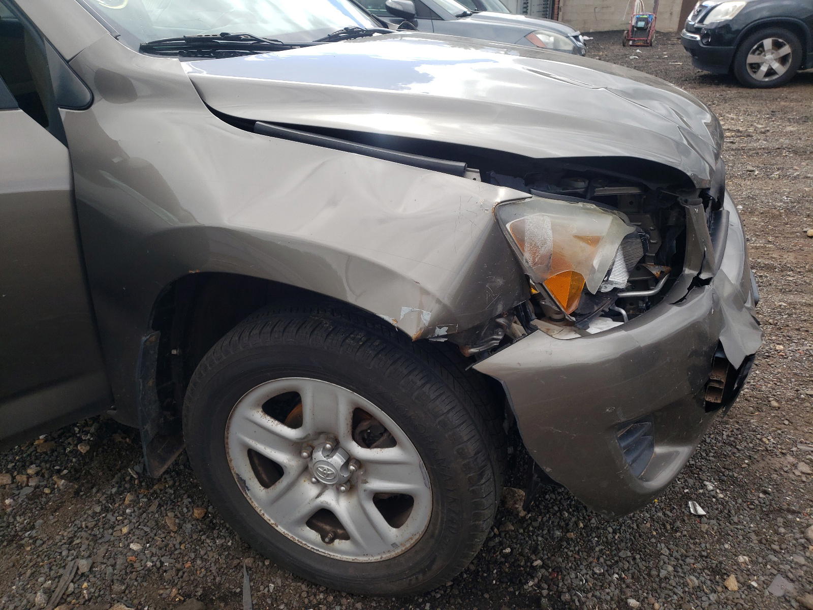 Photo 9 from auction – 2011 TOYOTA RAV4 with VIN 2T3BF4DV6BW149029