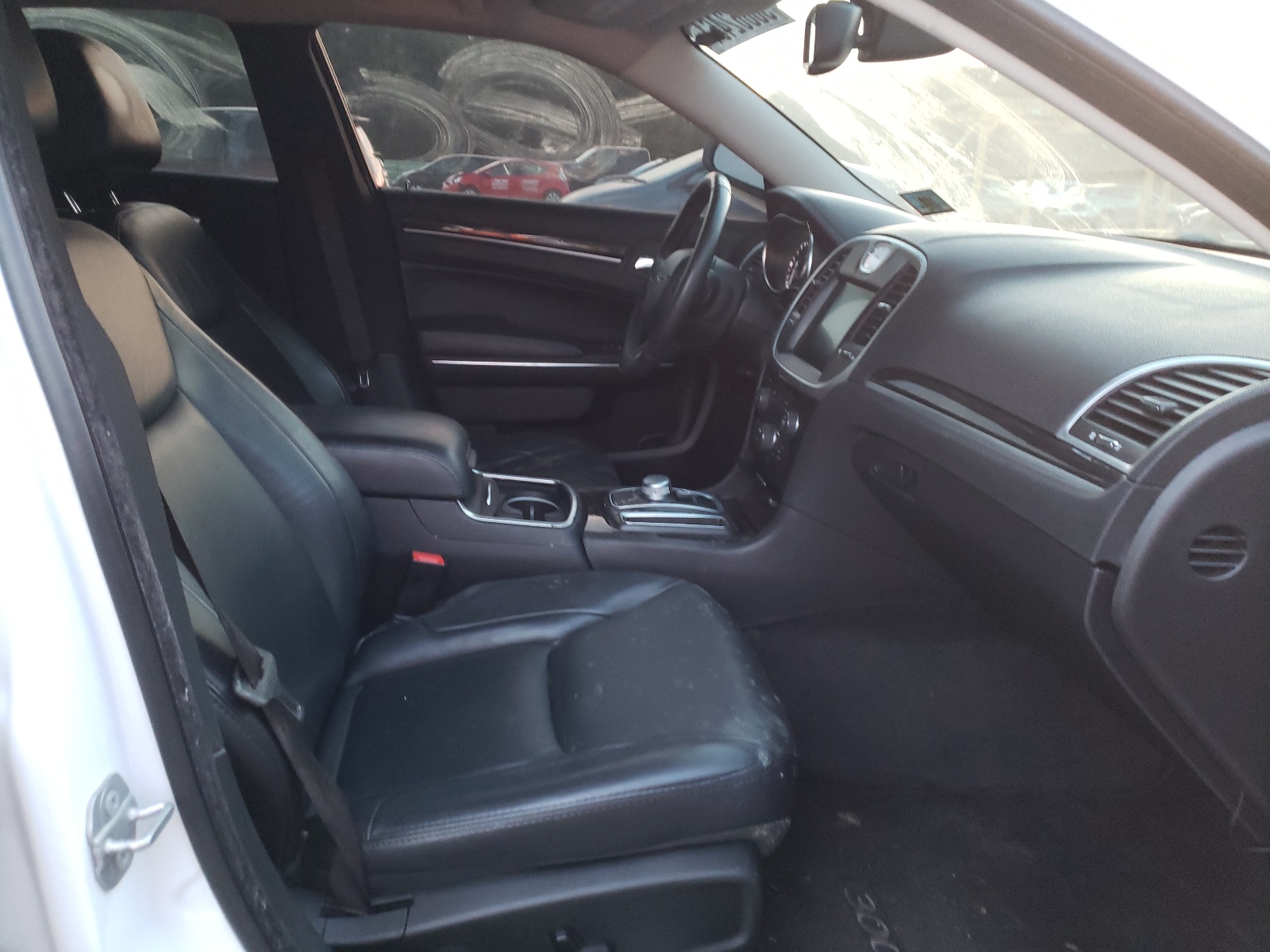 Zdjęcie 5 z aukcji – 2015 CHRYSLER 300 LIMITE z VIN 2C3CCAAG5FH929597