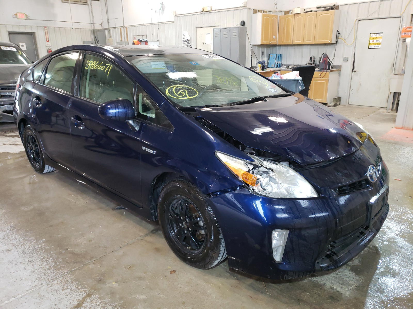 TOYOTA PRIUS 2012 with VIN JTDKN3DU0C1550483 - Photo from auction