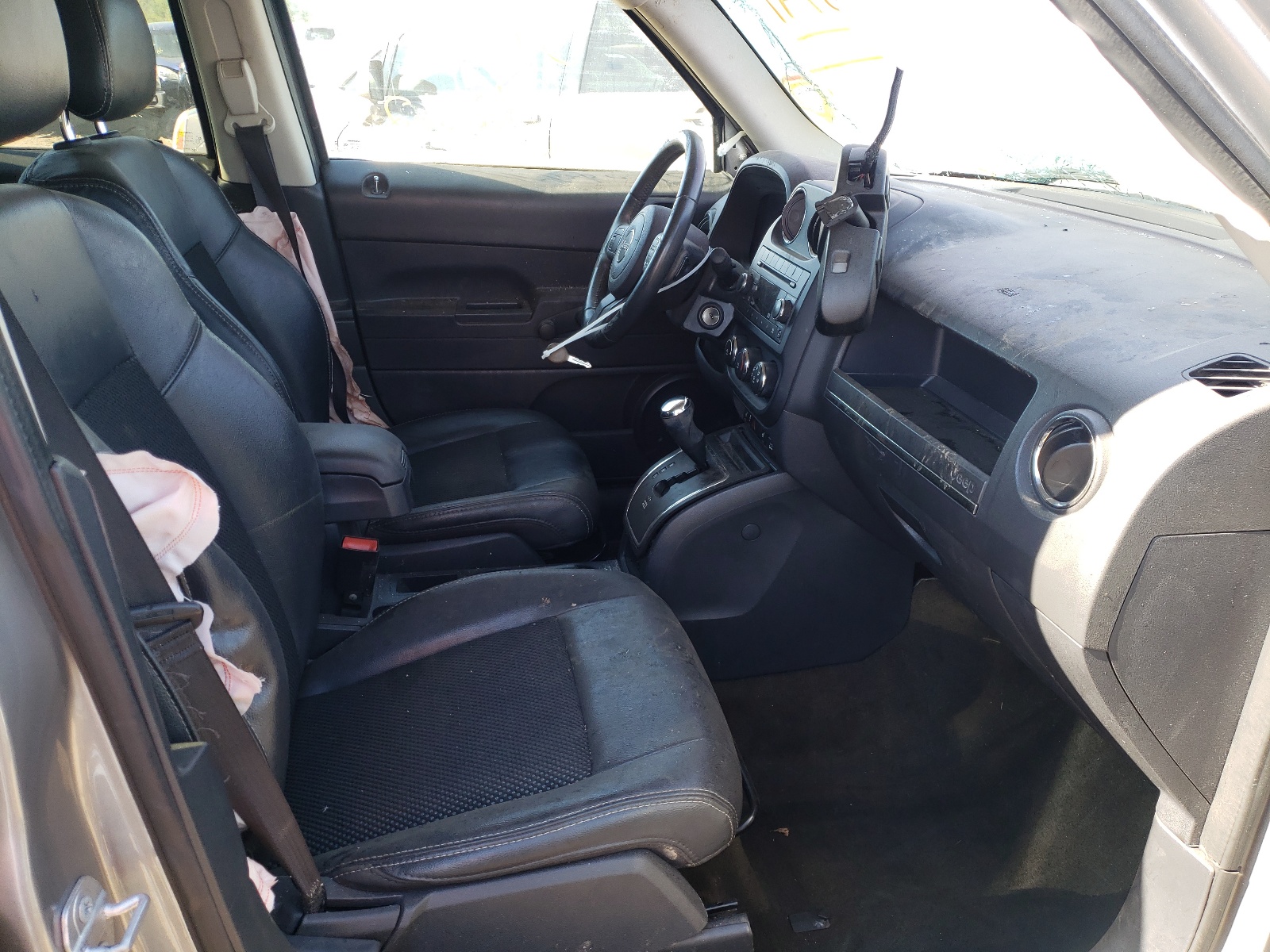 Photo 5 from auction – 2016 JEEP PATRIOT SP with VIN 1C4NJPBA5GD784051