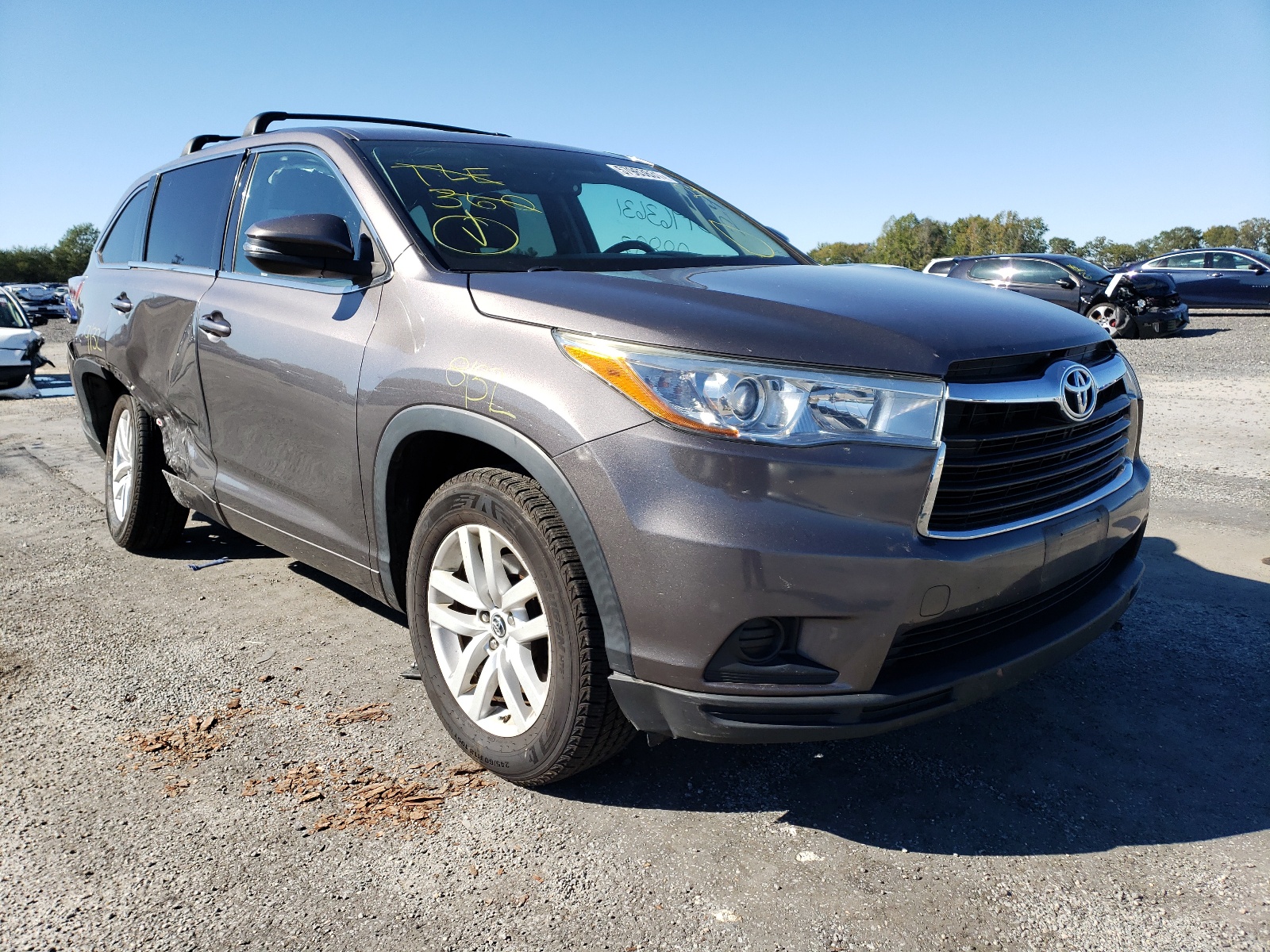 TOYOTA HIGHLANDER 2016 with VIN 5TDZARFH9GS017795 - Photo from auction