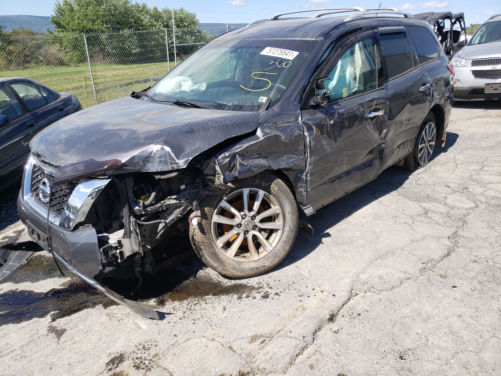 Photo 2 from auction – 2014 NISSAN PATHFINDER with VIN 5N1AR2MM0EC713887