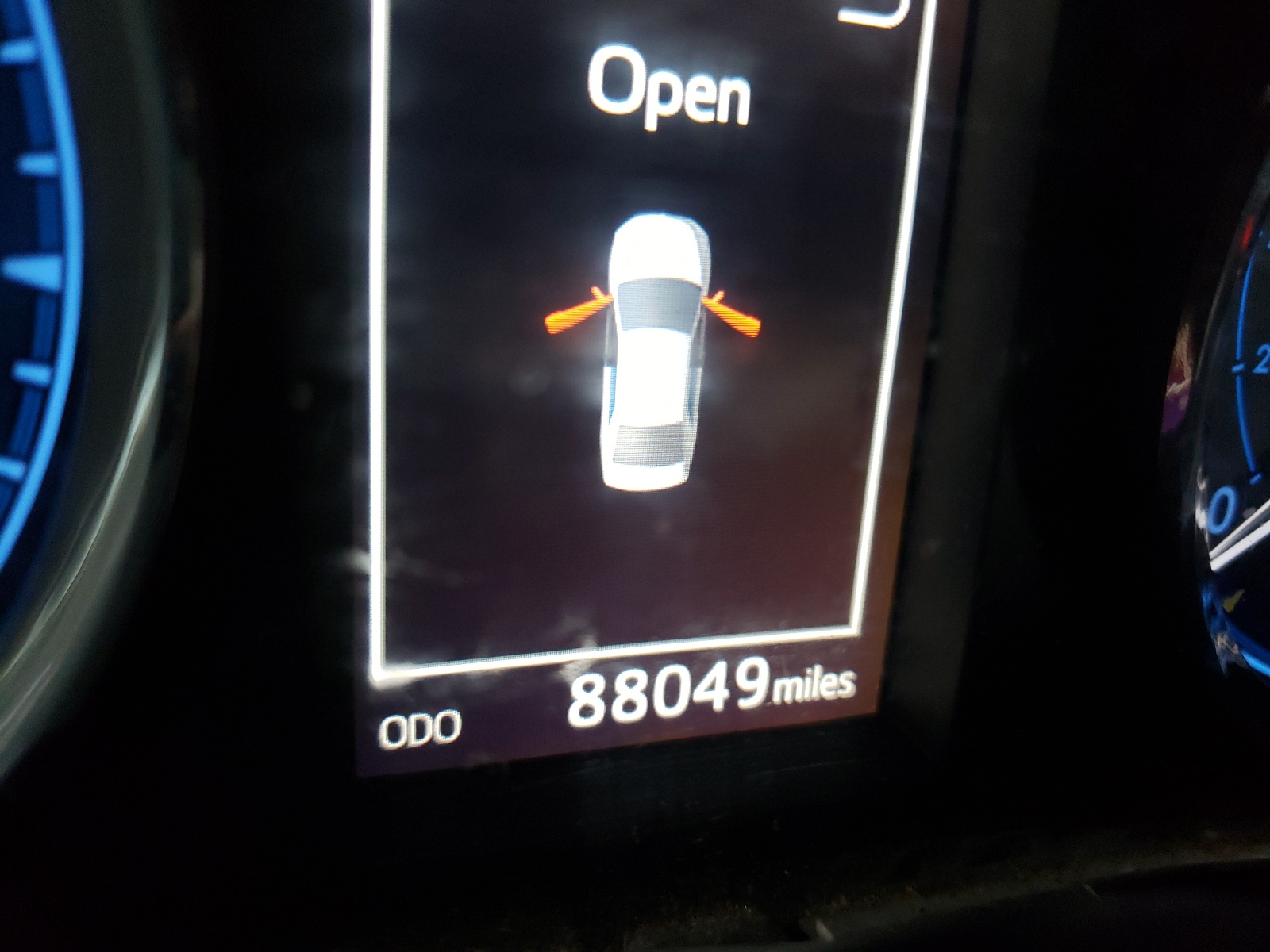 Zdjęcie 8 z aukcji – 2017 TOYOTA COROLLA L z VIN 2T1BURHEXHC936078