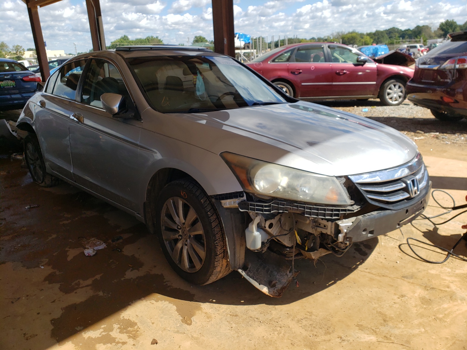HONDA ACCORD EXL 2011 with VIN 1HGCP3F85BA028575 - Photo from auction