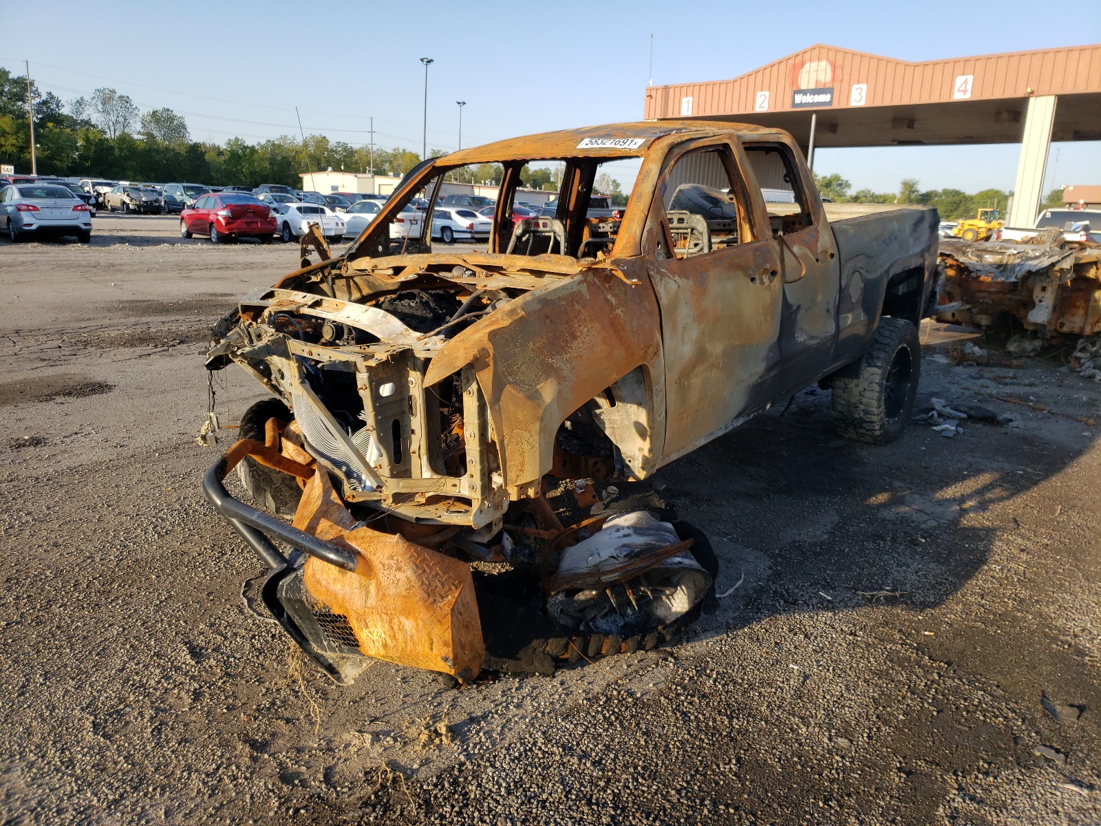 Photo 2 from auction – 2016 CHEVROLET SILVERADO with VIN 1GCVKREC1GZ149899