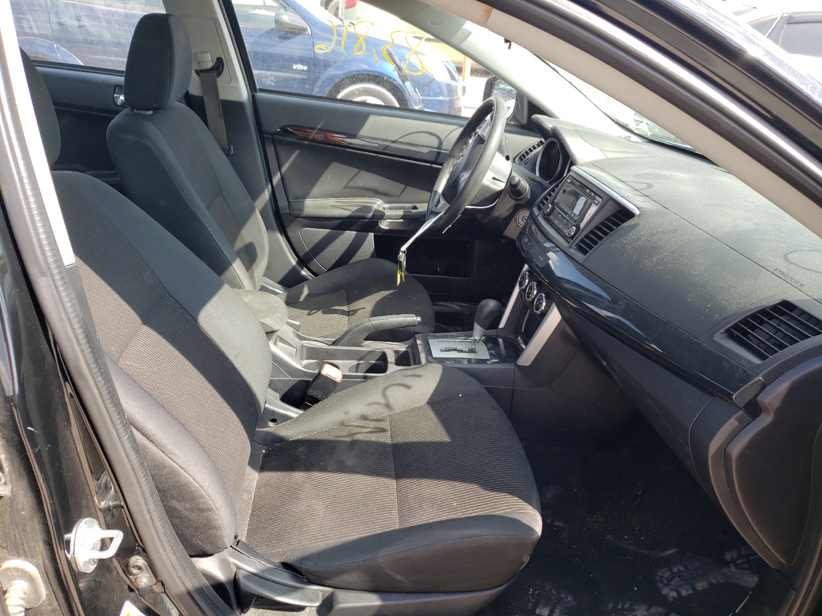 Photo 5 from auction – 2016 MITSUBISHI LANCER ES with VIN JA32U2FU0GU001170