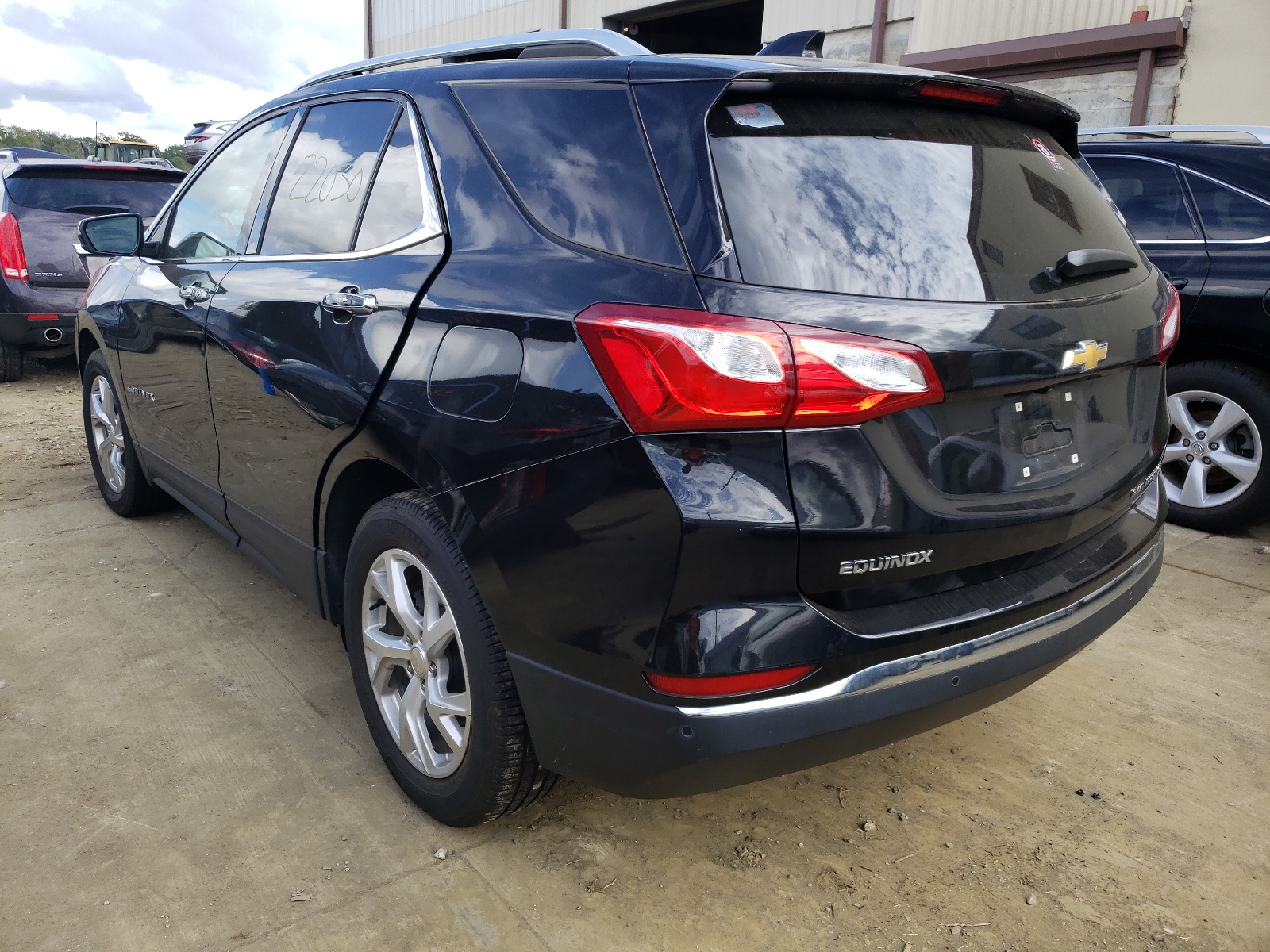 Photo 3 from auction – 2019 CHEVROLET EQUINOX PR with VIN 3GNAXXEV4KL204276