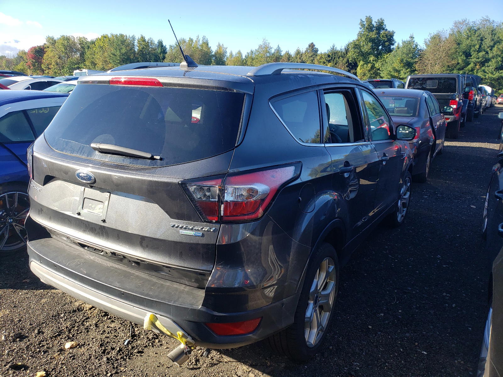 Photo 4 from auction – 2018 FORD ESCAPE TIT with VIN 1FMCU9J97JUC83683