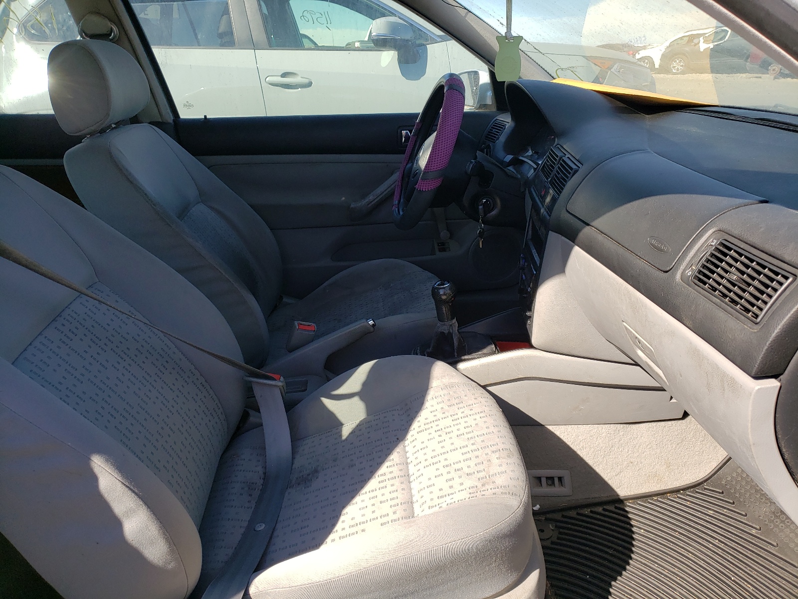 Photo 5 from auction – 2001 VOLKSWAGEN GOLF with VIN WVWBT21J41W178186