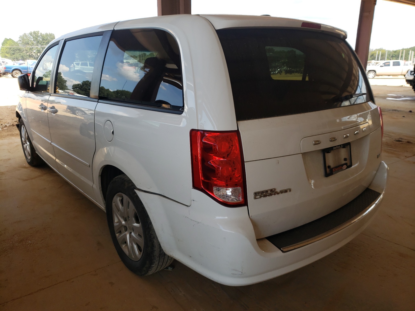 Photo 3 from auction – 2014 DODGE GRAND CARA with VIN 2C4RDGBG1ER392644