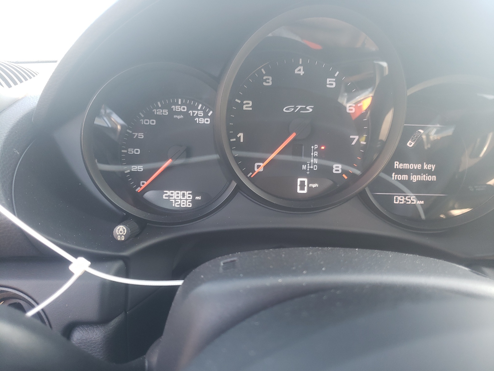 Фото 8 с аукциона – 2018 PORSCHE CAYMAN S с VIN WP0AB2A81JS278426