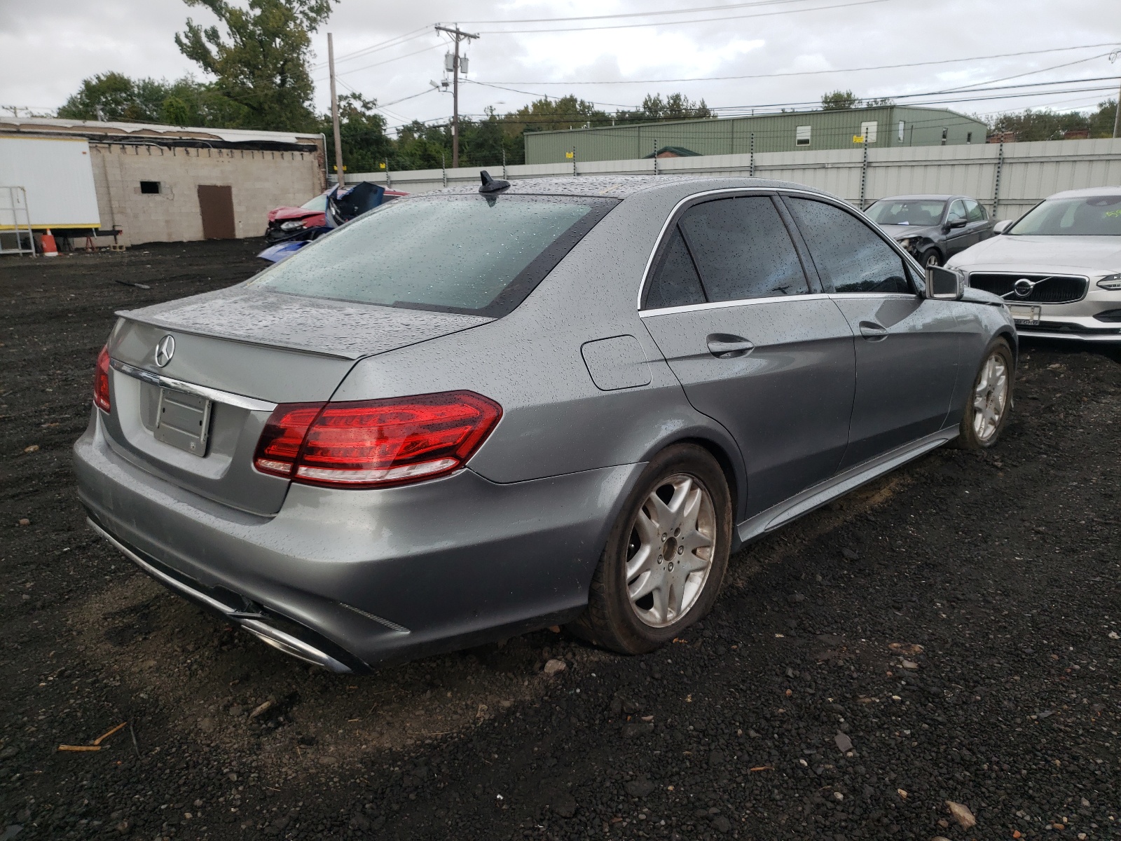 Photo 4 from auction – 2014 MERCEDES-BENZ E 350 4MAT with VIN WDDHF8JB6EA908542