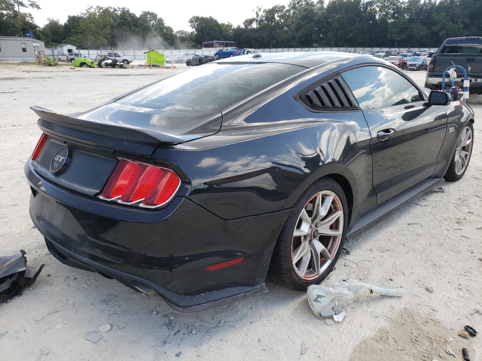 Photo 4 from auction – 2015 FORD MUSTANG GT with VIN 1FA6P8CF1F5357595