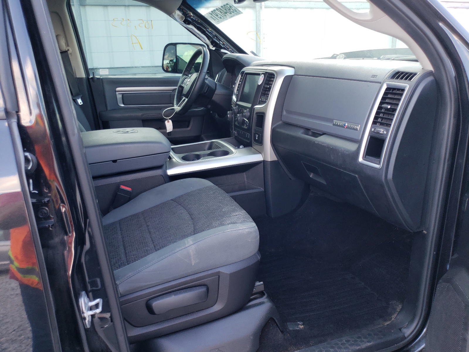 Photo 5 from auction – 2016 RAM 1500 SLT with VIN 1C6RR7LM6GS145179
