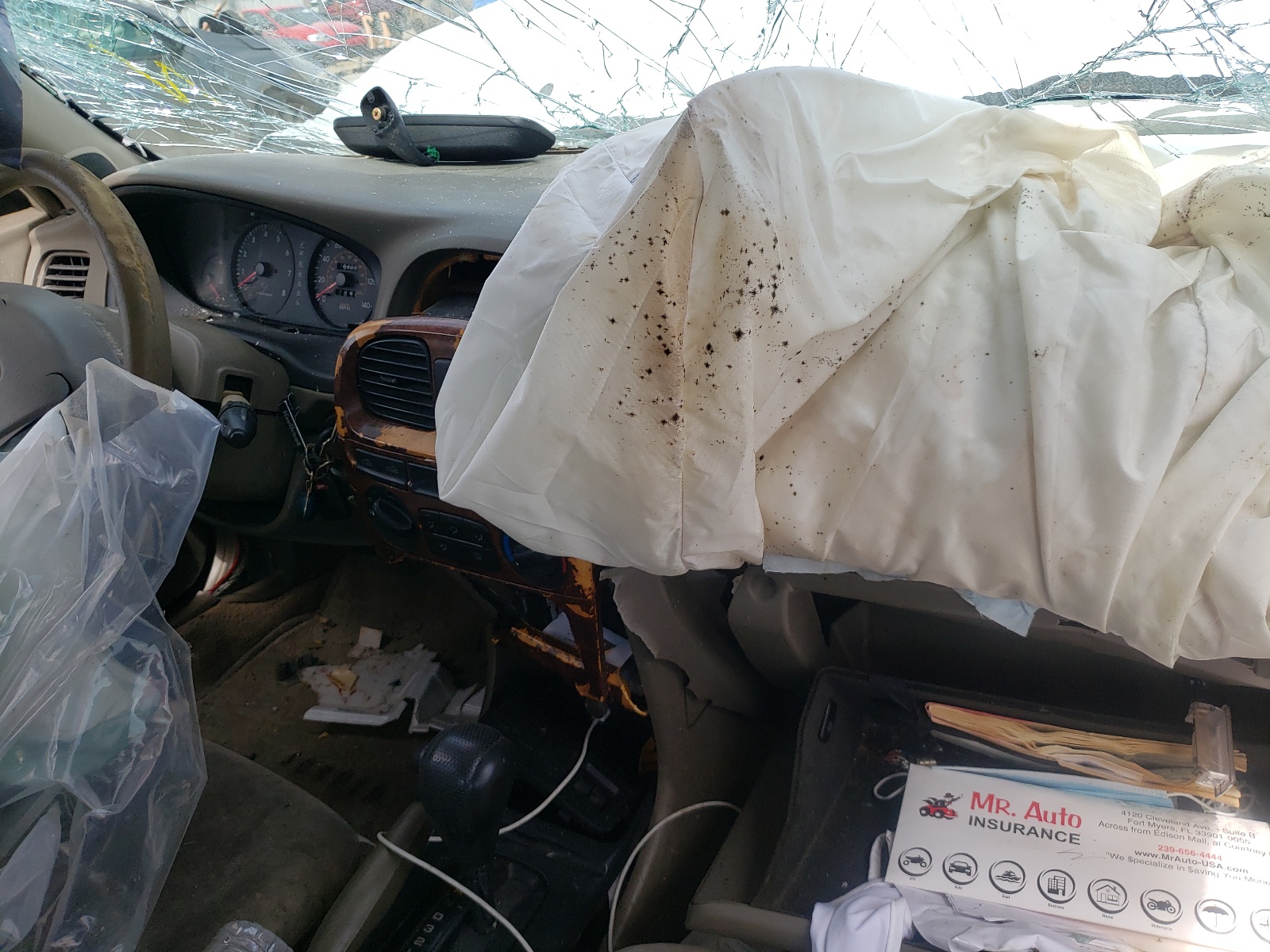 Photo 9 from auction – 2000 HYUNDAI SONATA GLS with VIN KMHWF35V4YA290310