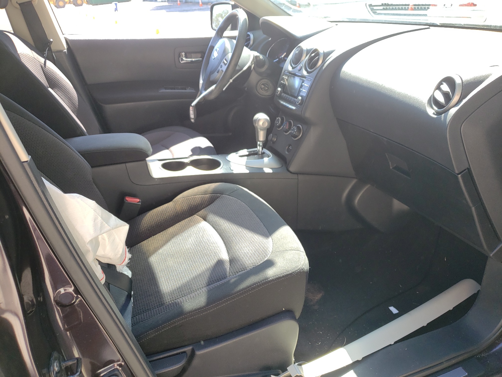 Photo 5 from auction – 2012 NISSAN ROGUE S with VIN JN8AS5MT4CW259757