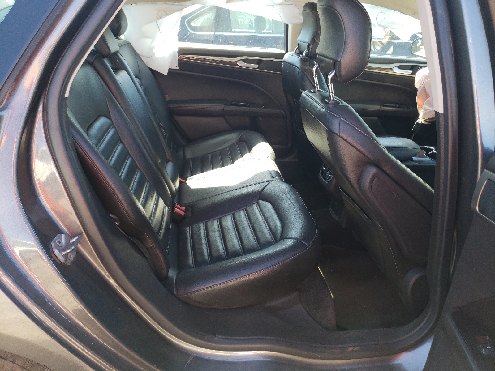 Photo 6 from auction – 2014 FORD FUSION SE with VIN 3FA6P0HDXER344462