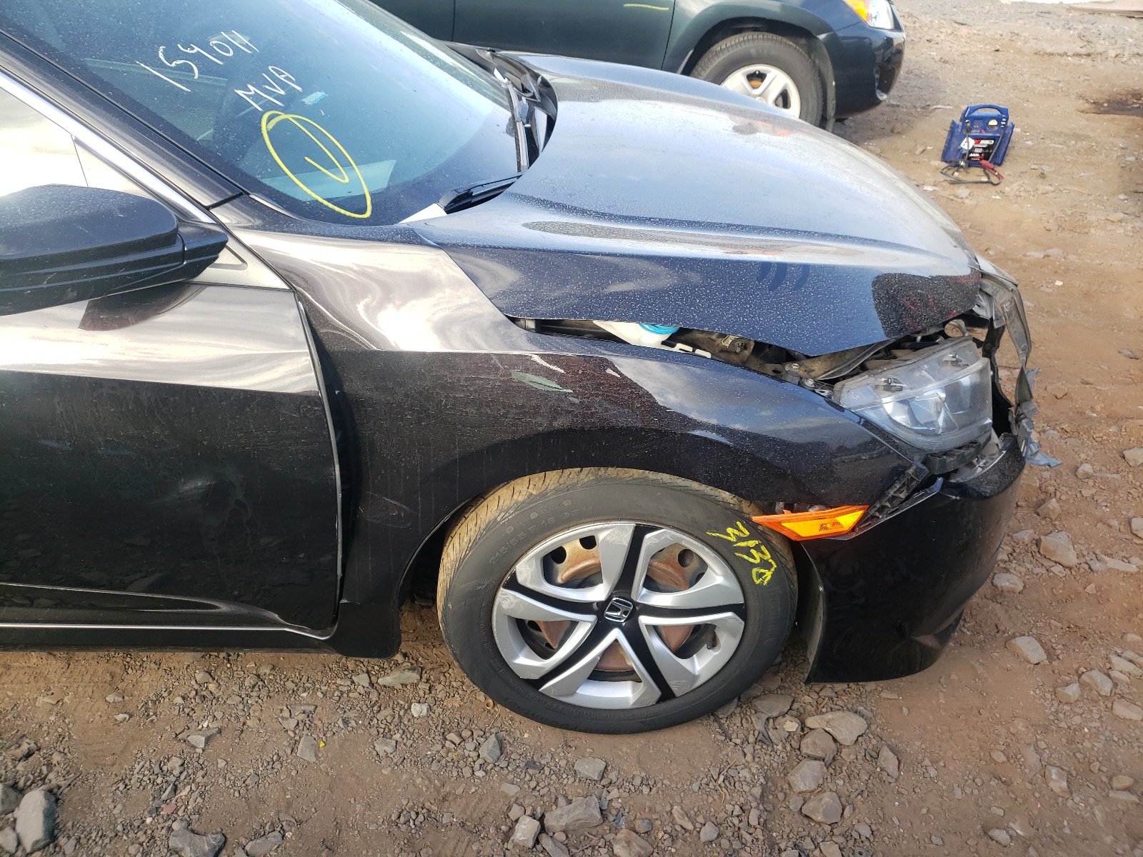 Photo 9 from auction – 2017 HONDA CIVIC LX with VIN 19XFC2F53HE226469
