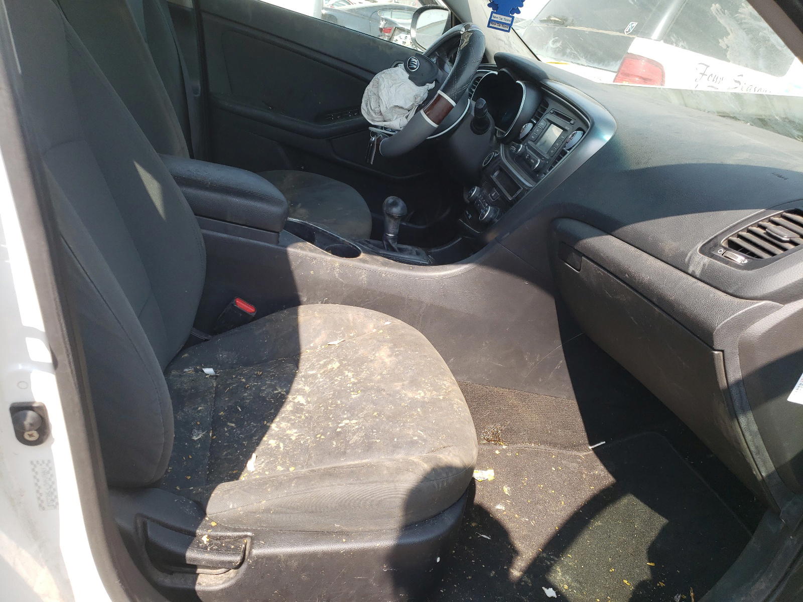 Photo 5 from auction – 2015 KIA OPTIMA HYB with VIN KNAGM4AD7F5083513