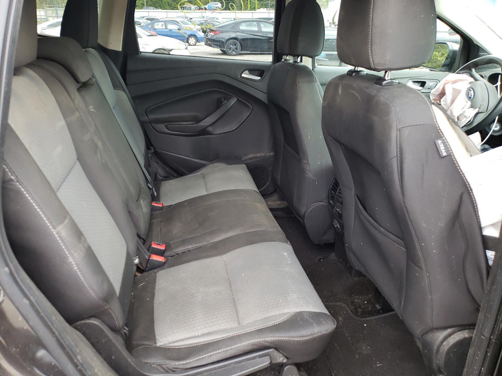 Photo 6 from auction – 2017 FORD ESCAPE SE with VIN 1FMCU0GD5HUE04020
