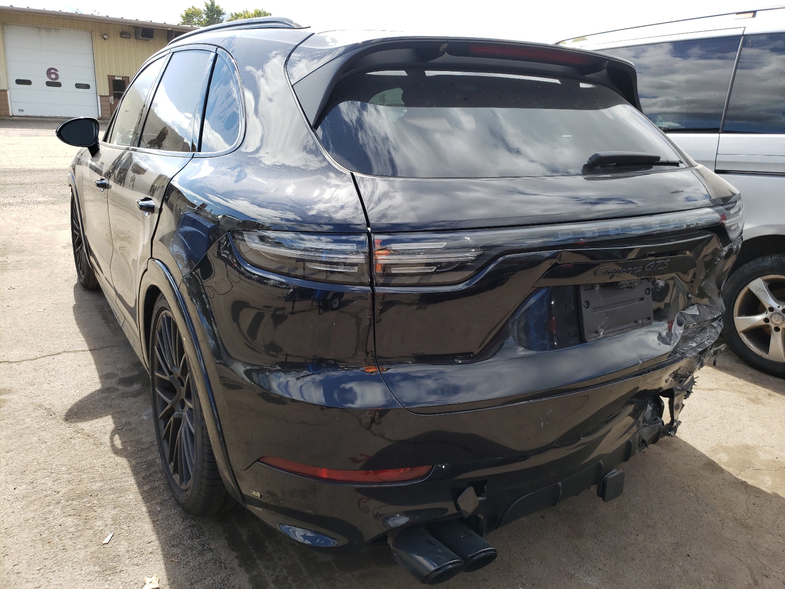 Photo 3 from auction – 2021 PORSCHE CAYENNE GT with VIN WP1AG2AY3MDA34219